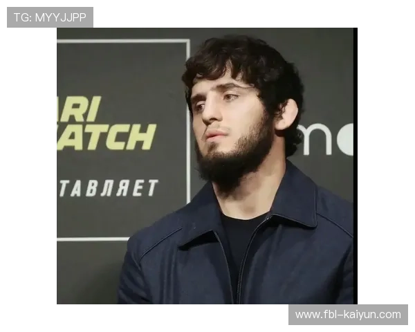 马哈切夫一致判定胜马达莱纳，夺得UFC次中量级金腰带