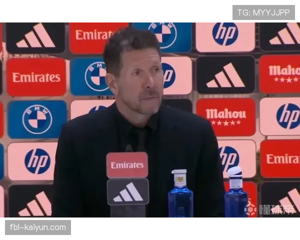 马竞赛前训练视频流出,西蒙尼重点演练四后卫与五后卫阵型切换